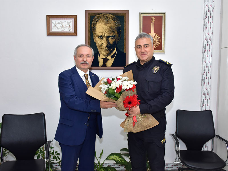 İl Emniyet Müdürümüz Sayın Fahri AKTAŞ Öğretmenler Günü  Münasebetiyle Mehmet Suphi Egemen İlkokulunu Ziyaret Etti