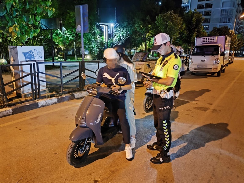  🚔 6️⃣2️⃣ Ekip, 👮👮‍♂️1️⃣2️⃣1️⃣ Personelimiz İle "Motosiklet ve Motorlu Bisiklet Denetimi" Gerçekleştirildi